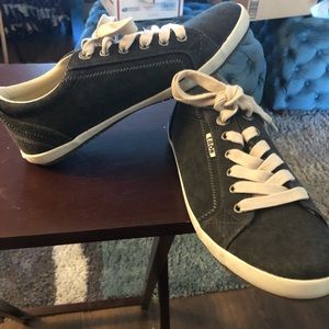 Taos charcoal grey lace ups